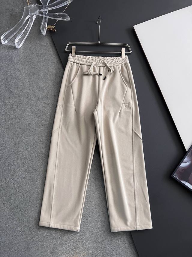 LV*, 2025 Ss Hot Selling Casual Pants, Straight Leg, Loose Fit, Relaxed Style. M