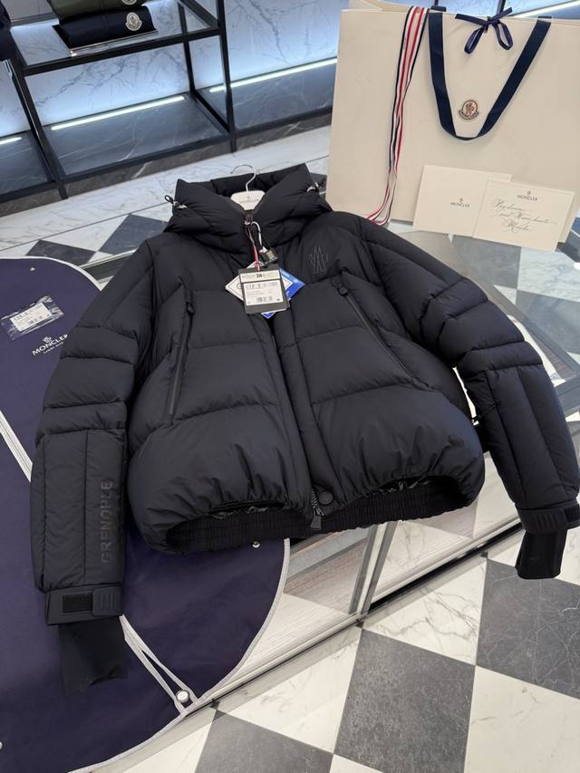 Moncler Grenoble Cherferie original weight gooseneck down short jacket made with