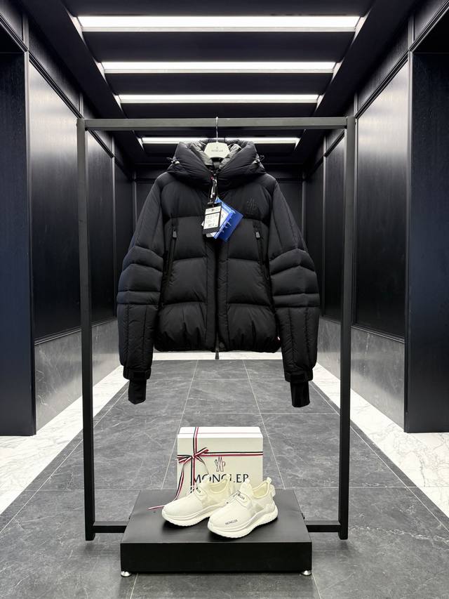 Hot Selling Item: Premium Down Moncler Grenoble Cherferie, Original Weight Goose