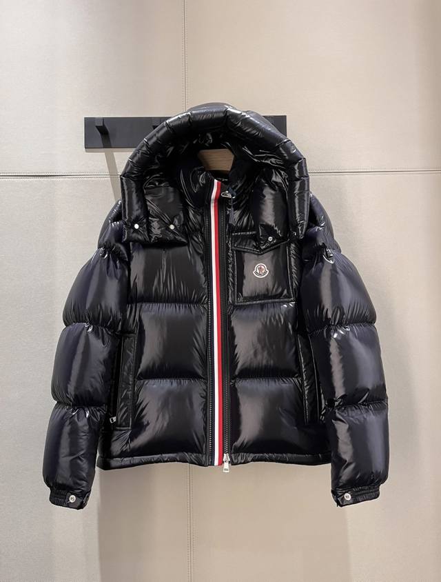 Moncler Montbeliard Short Men's Down Jacket. Actual photo from the store for ref
