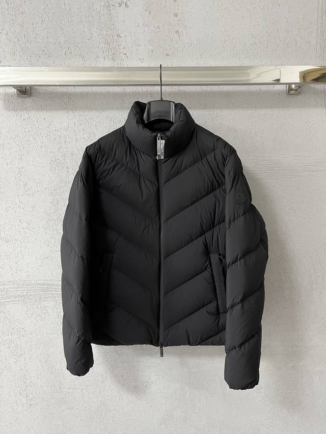 Price Adjustment p Moncler Matt Black 225 European Limited Edition Men's Short D