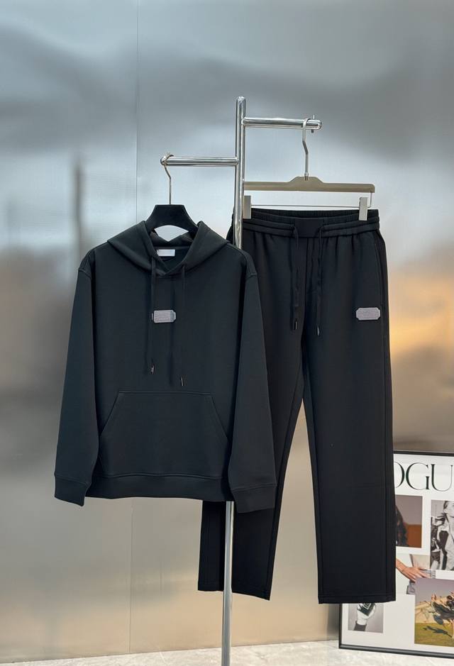 Hoodie, Pants 250 Dior 25S New Casual Pants. Straight leg design. Perfect for b