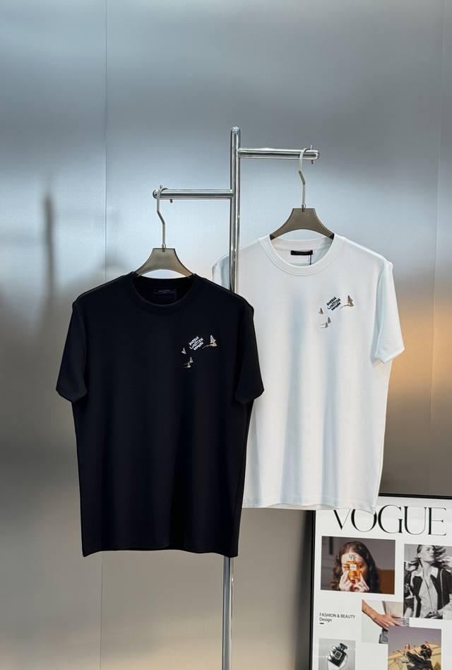 Louis Vuitton * 25S New Modal T-Shirt. 3D embroidery. 3D brand lettering design