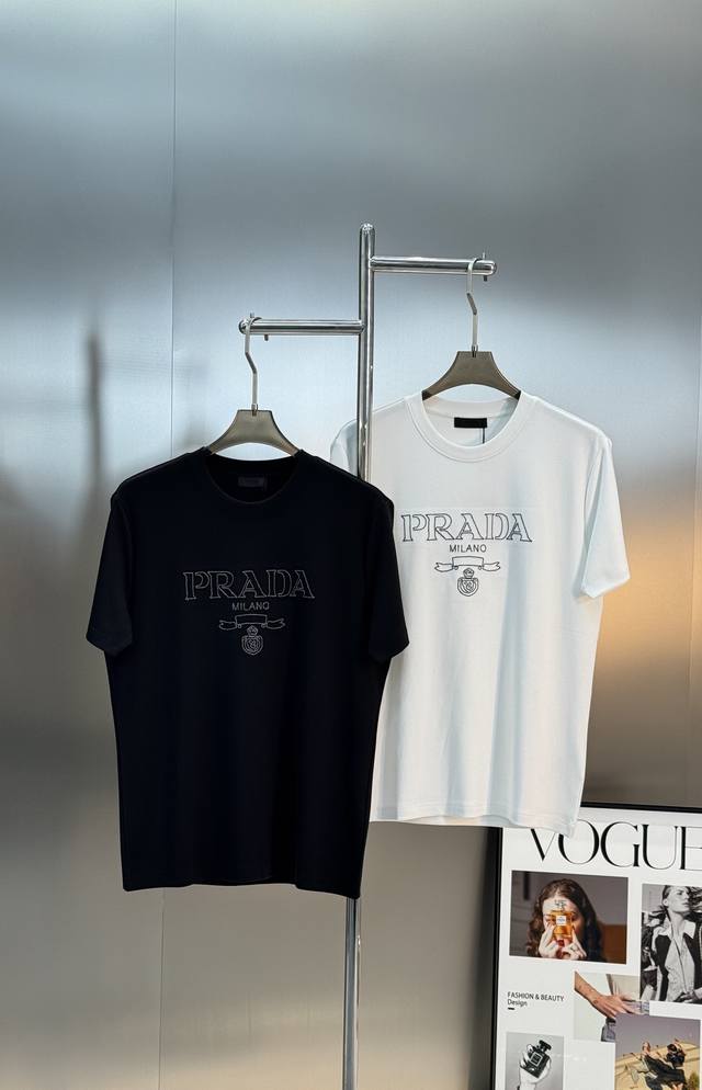 Prada 25S New Modal T-Shirt. Solid Color Recommendation! Classic Prada logo on