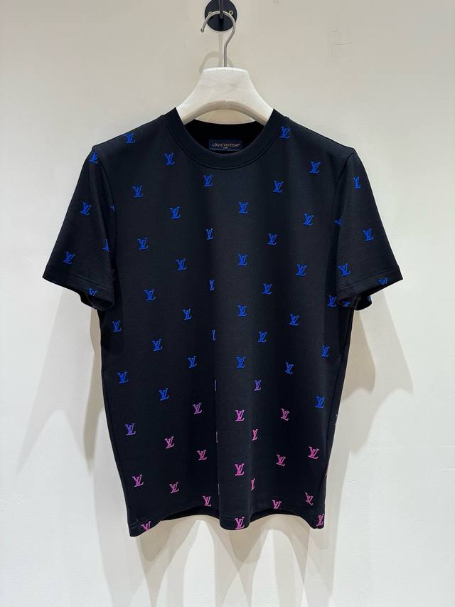 LV Louis Vuitton 2025 Autumn/Winter Crew Neck Short Sleeve T-Shirt Base Layer! T LV Louis Vuitton 2025 Autumn/Winter Crew Neck Short Sleeve T-Shirt Base Layer! T