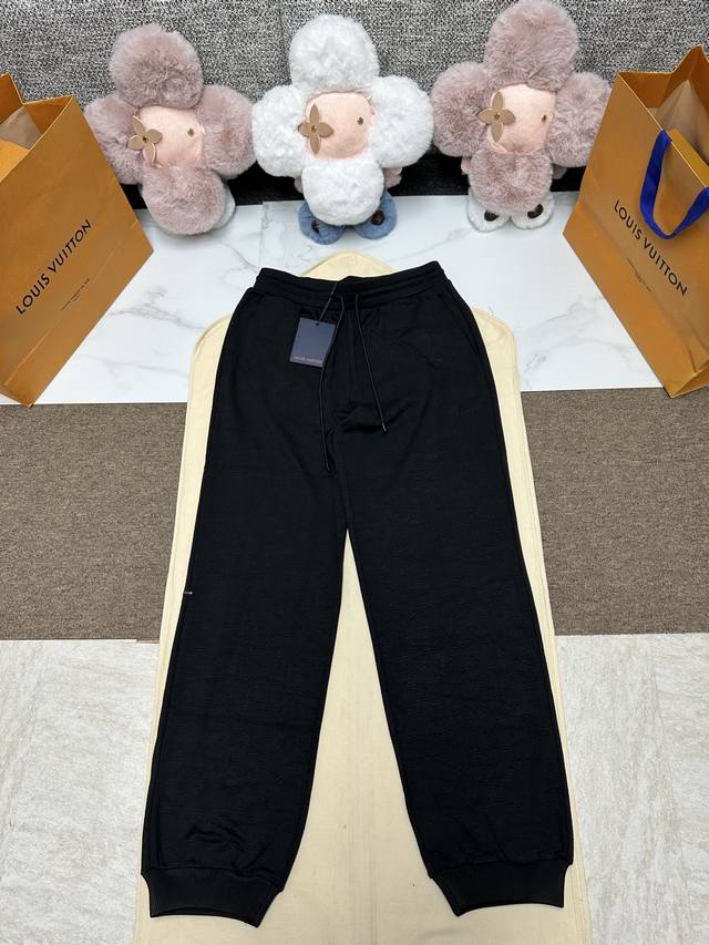 Louis 25 New Monogram Suede Jogging Pants. These suede jogging pants exude a re