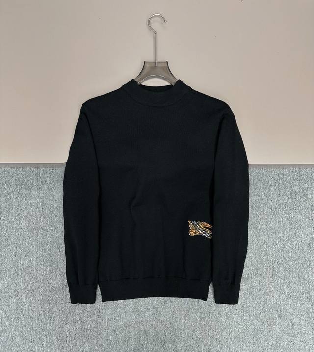 Burberry 2025 New High-Neck Sweater with Logo Design on the Chest! Rarely availa