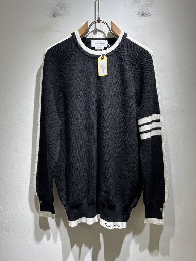 Thombrow*E 2025 Autumn/Winter New Unisex Knitted Wool Sweater. This year's newes