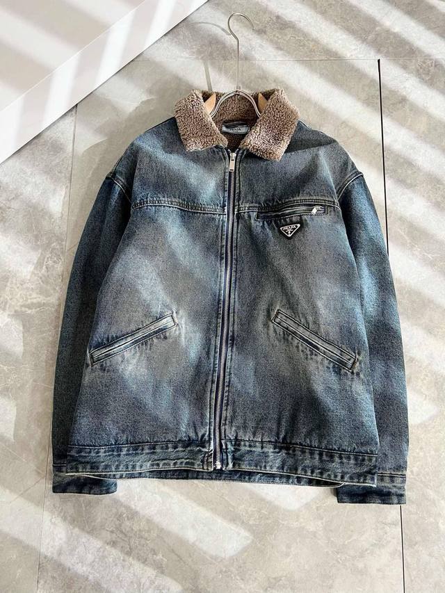 pra*Da Prada 2025 Autumn/Winter New Unisex Faux Lambswool Denim Jacket, New Arri