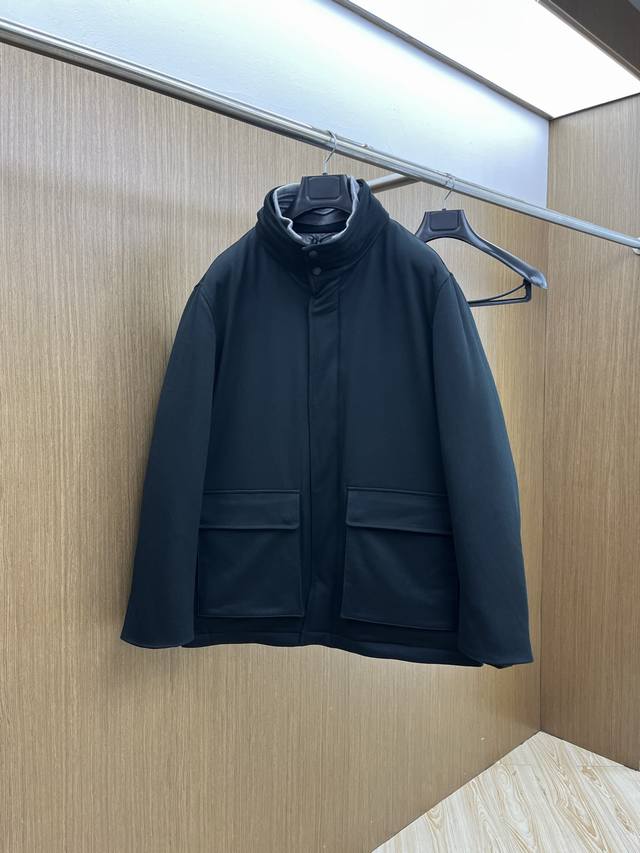 Autumn/Winter Down Jacket Zz 2025 Latest Fashionable Down Jacket with Stand Coll