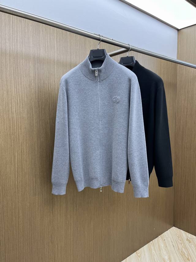 Dior stand-collar knit zip-up sweater, the perfect answer to "understated elegan