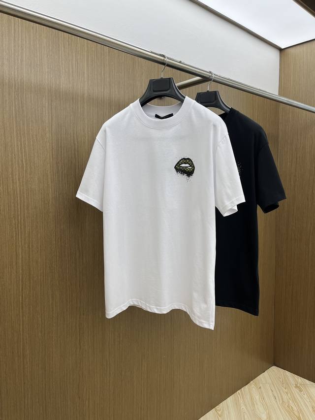 New Arrival Lv 2540 Spring/Summer Unisex Short-Sleeve Crew Neck T-Shirt, exuding