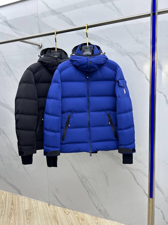 Moner Angren Hooded Down Ski Jacket Angren men's down jacket embodies bold, mode