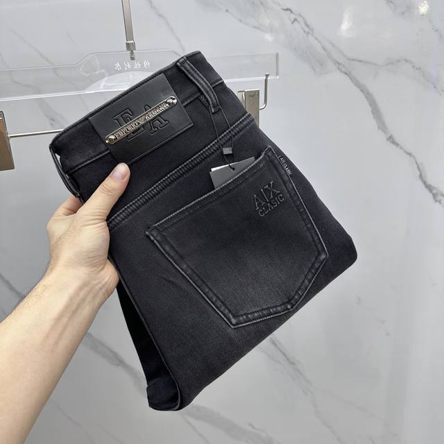 Armani fleece-lined, thickened jeans, high-end custom-made, latest 2025 autumn/