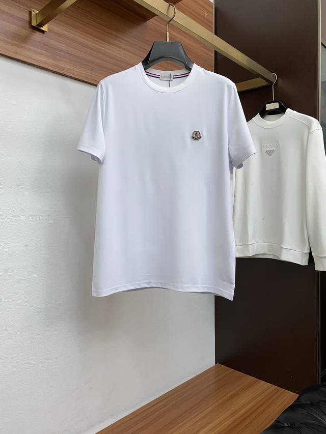 Moncler 26Ss Early Spring Short-Sleeve T-Shirt is made from soft and skin-frien