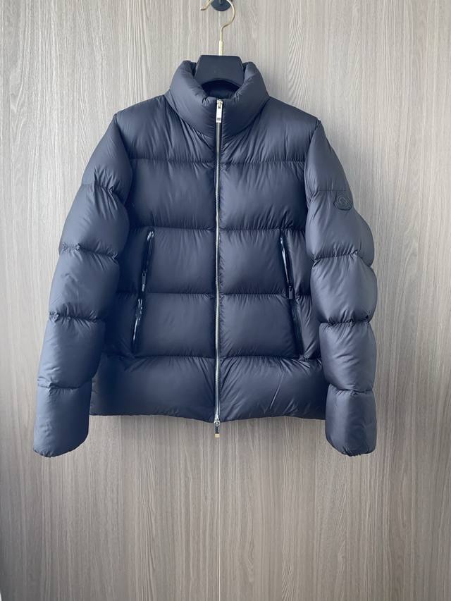 Moncler 2025 Autumn/Winter Men's Fashion Goose Down Jacket ( ) - A light luxury