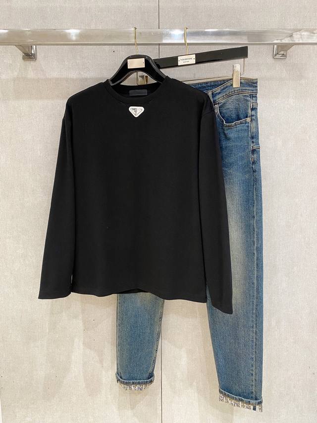 Prada 2025 New Autumn/Winter Knitted Wool Sweater. High-quality Italian importe