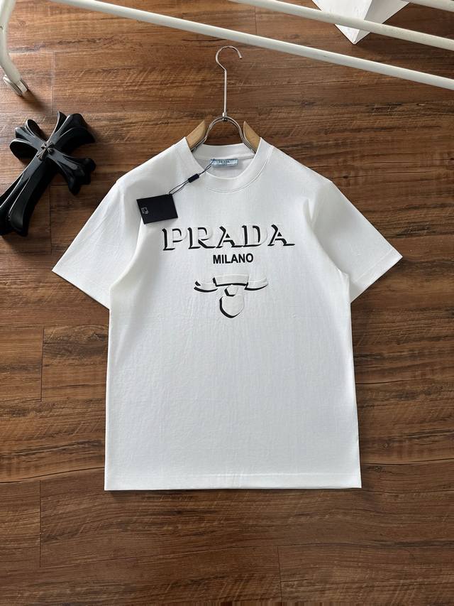 Prada 2026 Early Spring Newest Short-Sleeve T-Shirt, original label custom fabr