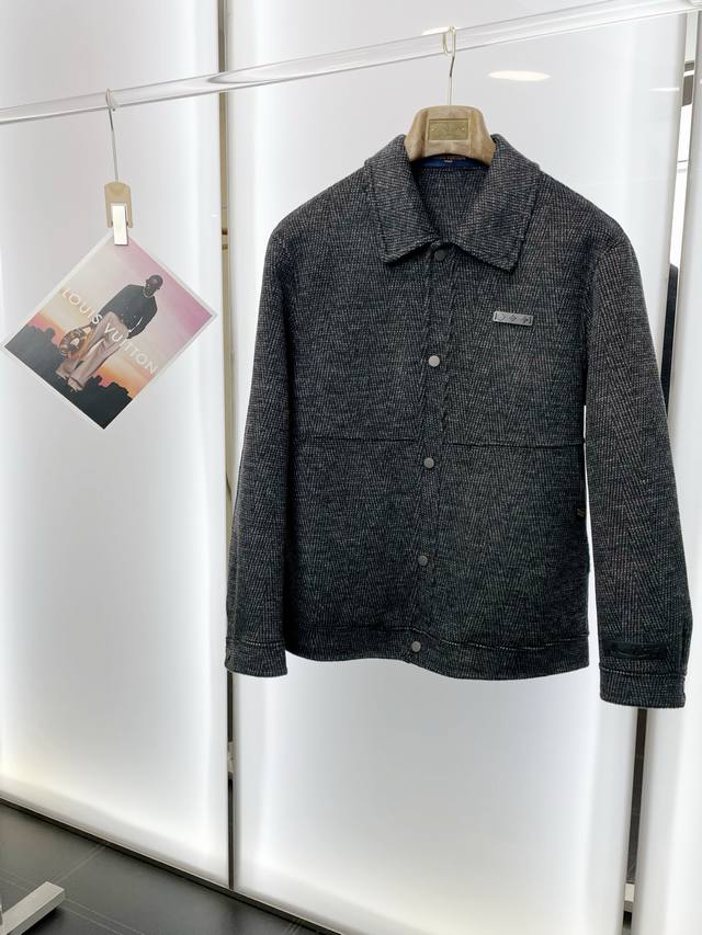 Short Coat - Louis Vuitton's latest must-have! New original men's wool double-f