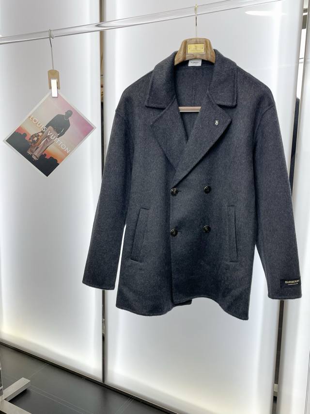 Short Coat - Burberry's latest must-have! New original men's wool double-faced w
