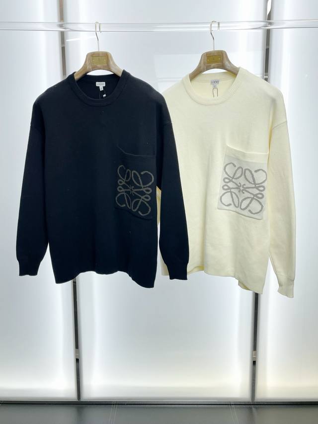 Loewe is going all out to release this new style! The latest fashionable crew ne
