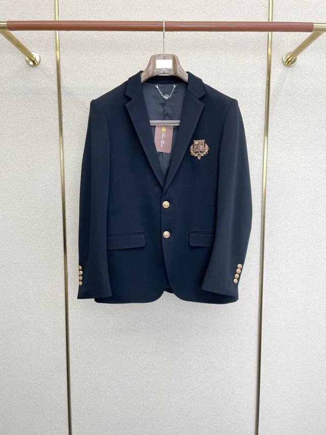 Lp-Loro Piana's new suit jacket. A simple and casual suit jacket ordered by a fo