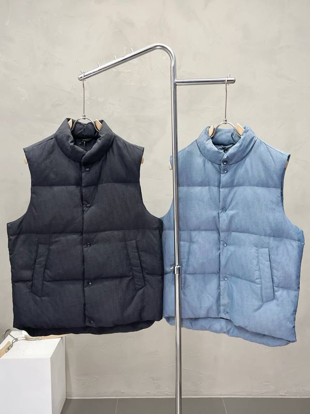 Down Jacket - Dior Exclusive: The latest fashionable autumn/winter down vest, a