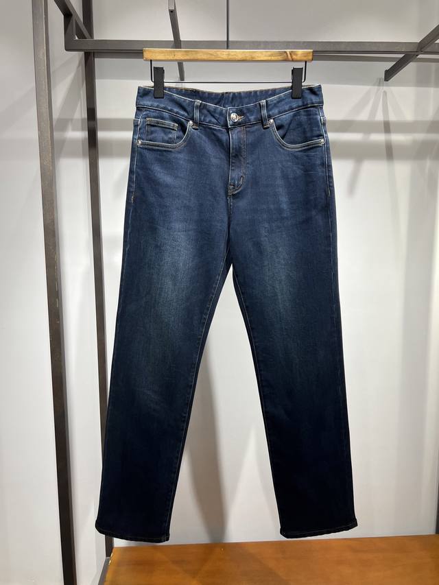 New style, brushed! Soft, breathable, stretchy, washed slim-leg jeans. Sizes 29