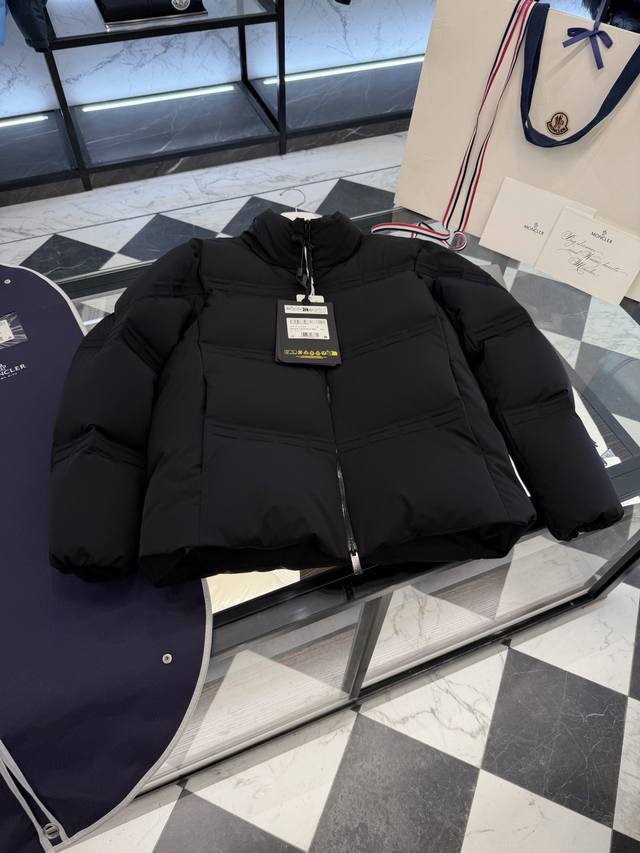 Moncler Genius Collaboration Series. Rally Unisex Short Down Jacket, Moncler XA
