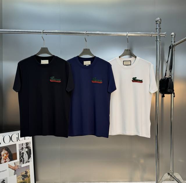 Gucci 2025S New Modal T-Shirt. Features classic Gucci logo 3D custom flocked des