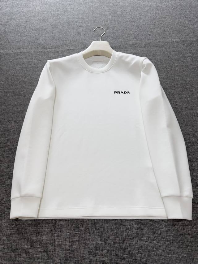 Prada 2025 Autumn/Winter New Fashion Casual Long-Sleeve T-Shirt, made from sele