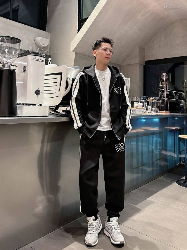 Loewe 2025 New Hot-Selling Cardigan Set - Original Quality, High-Quality Item. A