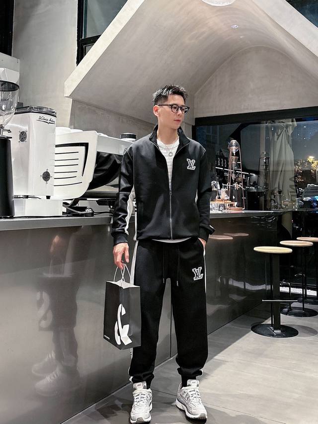 Brand: Lv Hot Selling Set Arrives! Focusing on Official Website Originals 2025