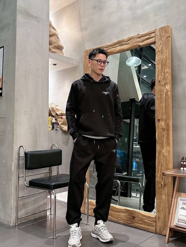 Brand: Prada Hot Selling Set Arrives! Focusing on Official Website Originals, 2