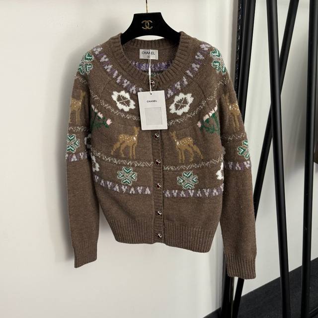 Style No. 20258308 Chanel* New Deer Glitter Blend Crew Neck Long Sleeve Knit Ca