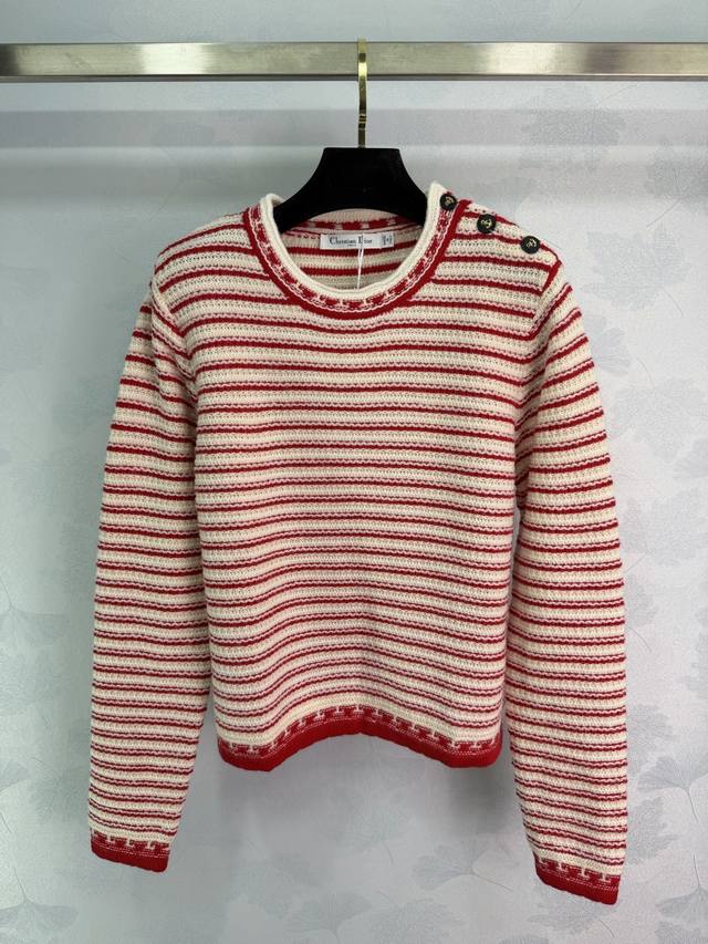 Dio*25 Autumn/Winter New Striped Knit Sweater: The red and white color-blocking
