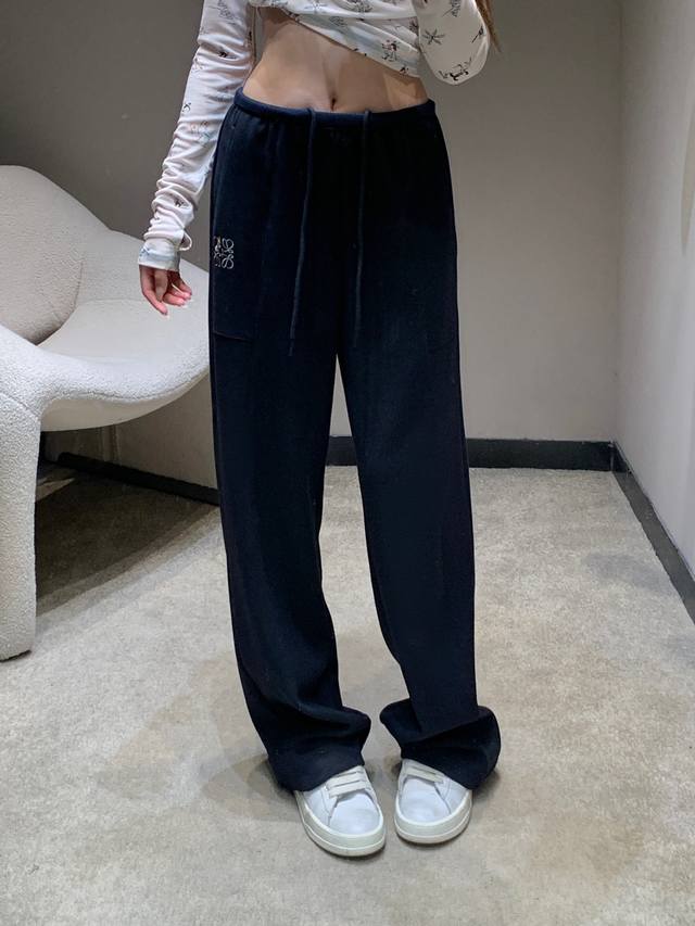 Loew* X Louis Wain Collaboration New Cat Embroidered Faux Sheepskin Casual Pants