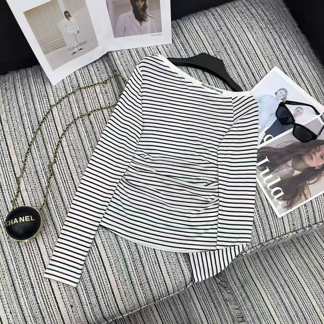 Highly recommend the 2025 early autumn/winter collection Alex* new off-shoulder