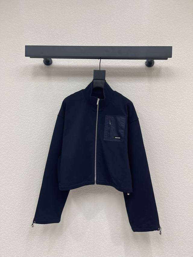 25 Autumn/Winter New Casual Sporty Zip-Up Jacket. A classic Miu jacket, this sty
