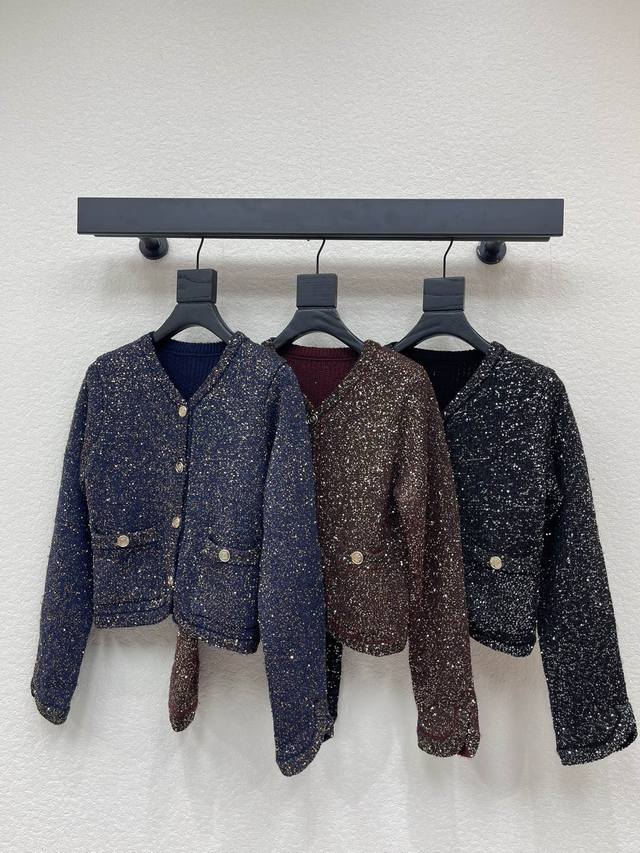 Chane*25 Autumn/Winter New Sequin V-Neck Knit Cardigan! Crafted from custom wool