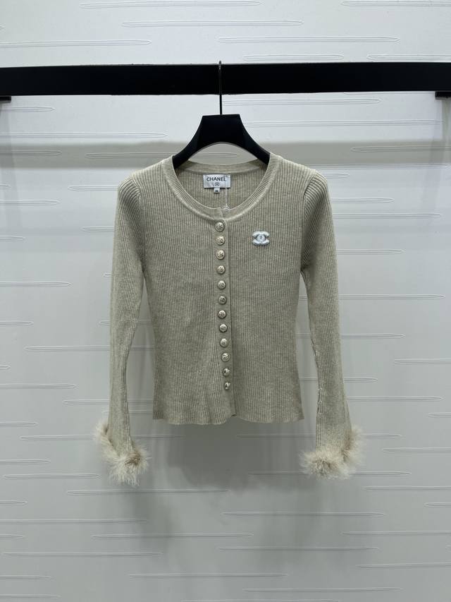 New Arrival! Original High-Quality Chane* 2025 Autumn/Winter Collection! Furry B