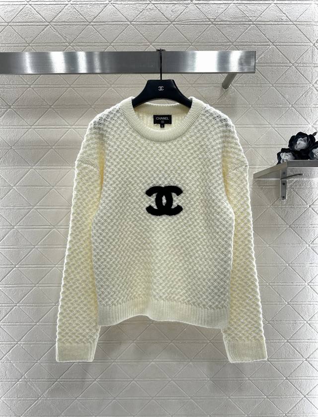 Chane*2025 New Arrival: Embroidered Letter Logo Knit Sweater. Made with custom Y