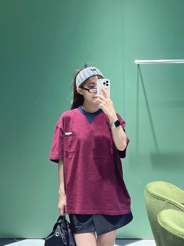 prad* 26Ss Early Spring New Arrival Red Striped Relaxed Short-Sleeve T-Shirt | T