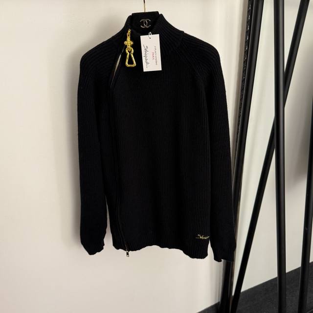 Style No. 20258177 Schiaparelli*New Metal Zipper Turtleneck Long-Sleeve Knit Top