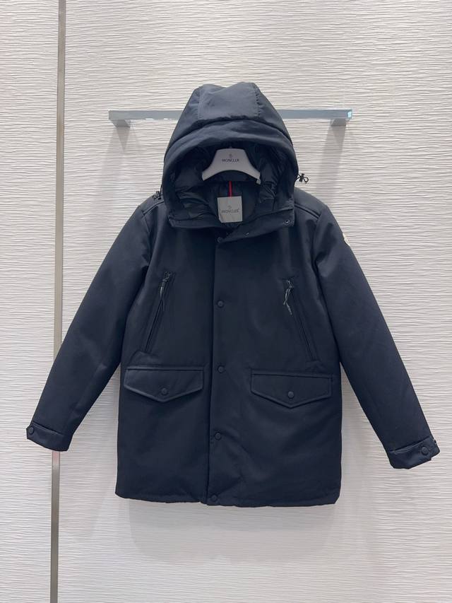 Moncle*2025Fw New unisex down jacket with excellent overall warmth. Unique desig