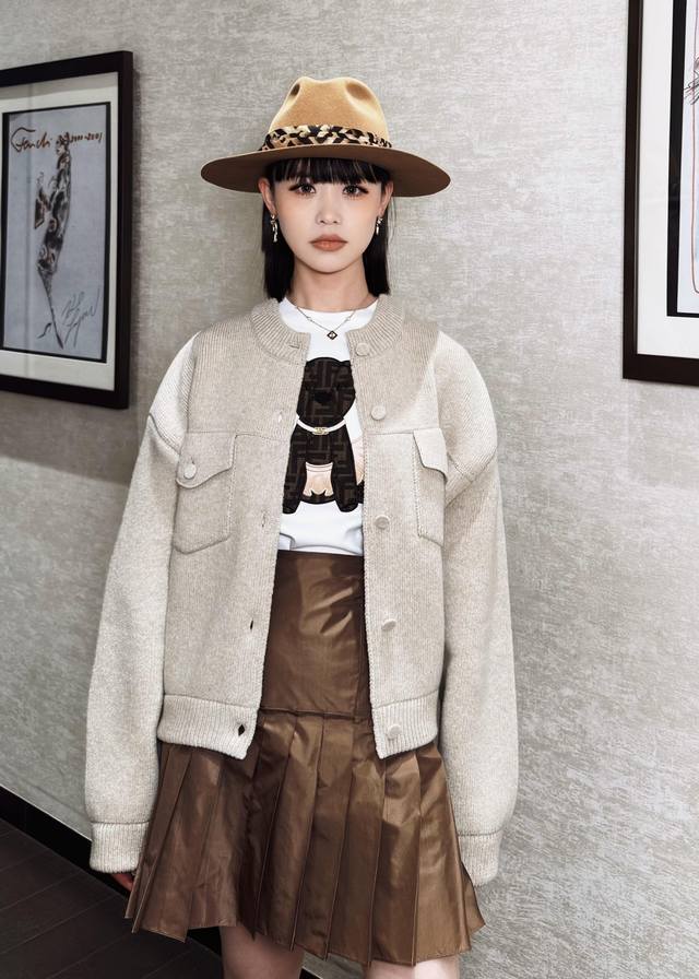 Fend* 25Fw Autumn/Winter New Oversized Knitted Wool Crew Neck Cardigan | Exclusi