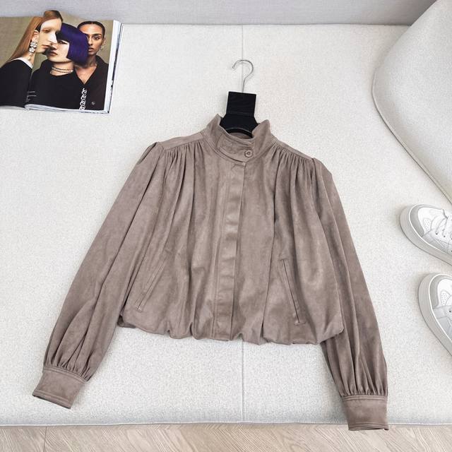 Exclusive First Release Ch