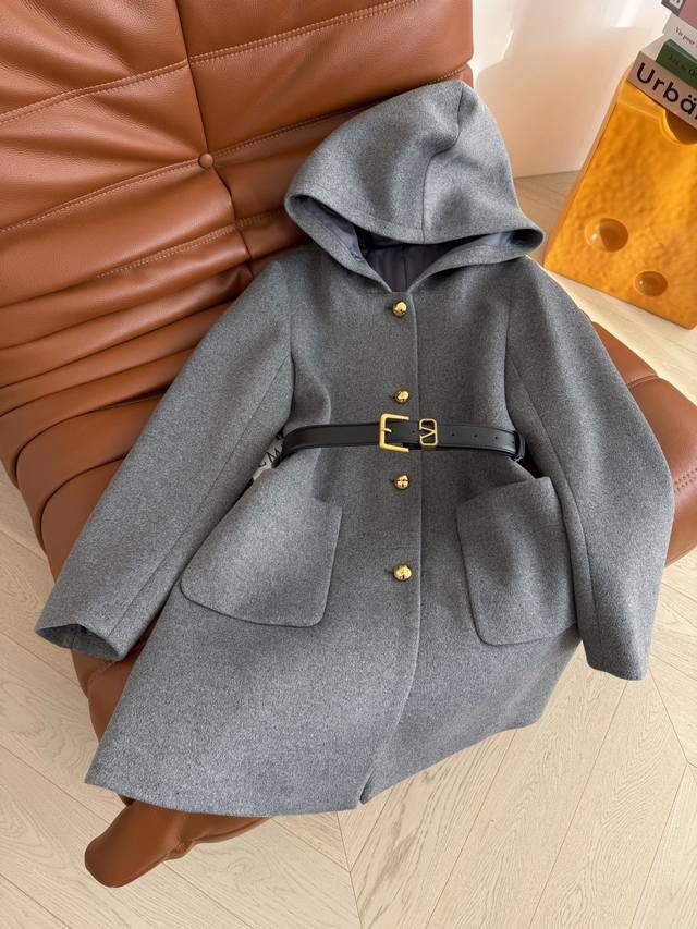 Stylish and chic new 2025 V-buckle belt hooded wool coat. A wintery, witchy hoo