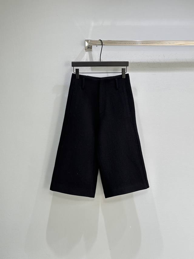 25Ss New Winter Arrival! Wool and wool mid-length trousers that flatter your fig