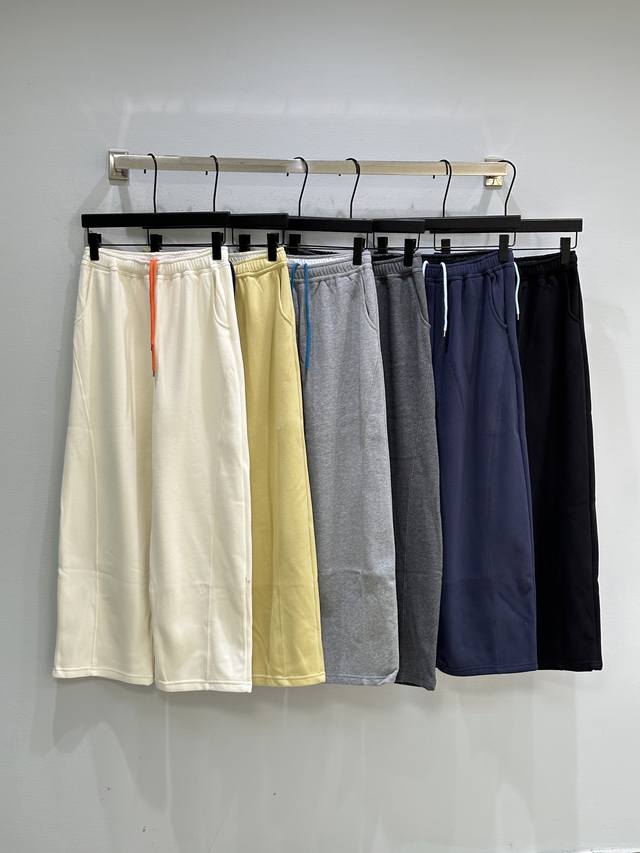 25Ss New Winter Arrival! Drawstring color-blocked design, simple yet vibrant. Lo